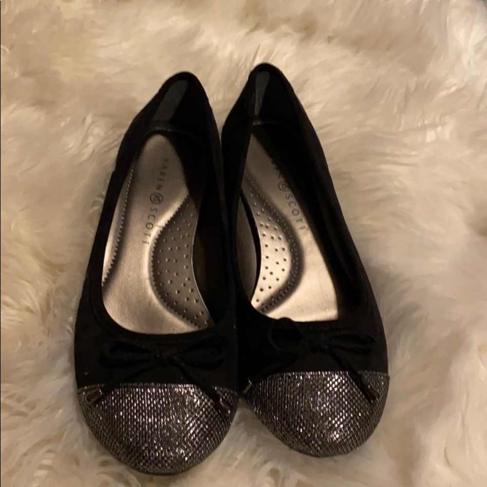 Karen Scott flats